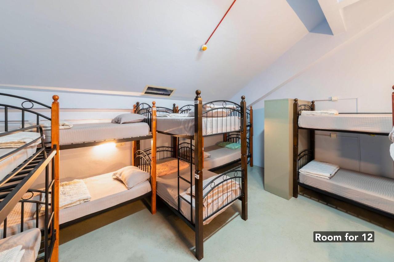 Joyfor Backpackers' Hostel สิงคโปร์ ภายนอก รูปภาพ